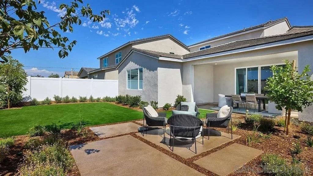 Photo of 125 Mellano Way, Oceanside, CA 92057 (MLS # 250045366)