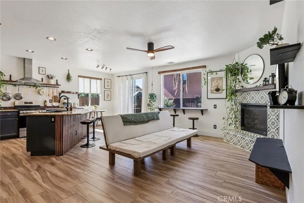 Photo of 31675 Brisa Court, Murrieta, CA 92563 (MLS # SW26069315)