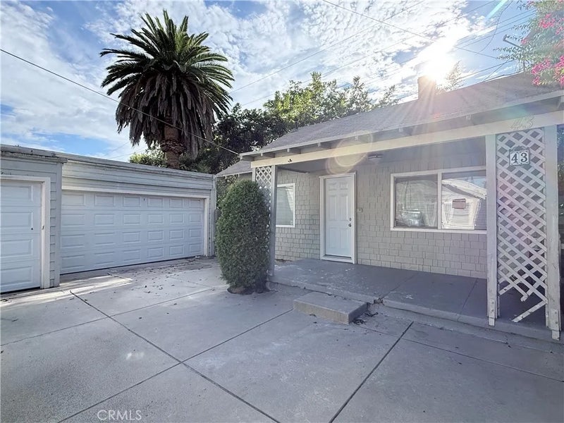 43 S Greenwood