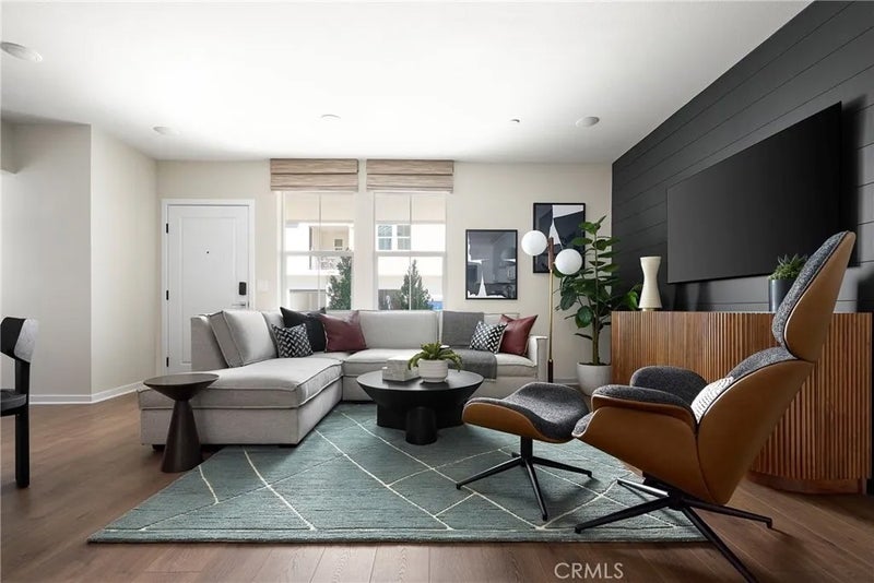467 Paradiso Place