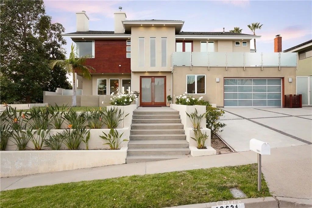 Photo of 19631 Crestknoll, Yorba Linda, CA 92886 (MLS # PW26078553)