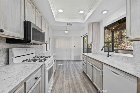 Tiny photo for 5712 Skyview Way #A, Agoura Hills, CA 91301 (MLS # SR25233120)