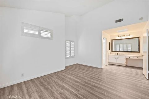 Tiny photo for 5712 Skyview Way #A, Agoura Hills, CA 91301 (MLS # SR25233120)