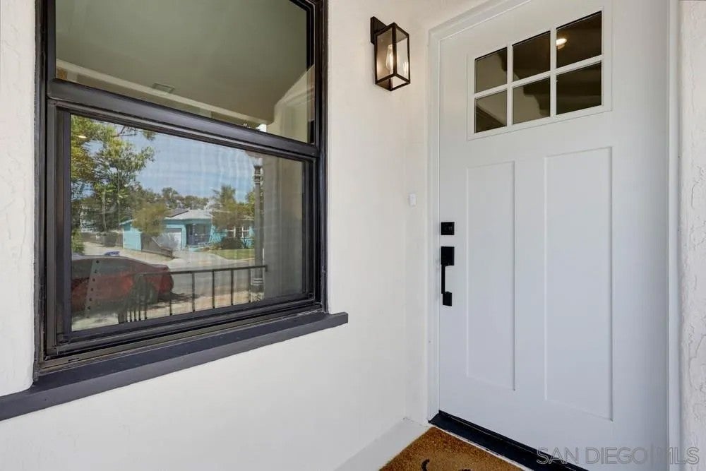 4620 Altadena Ave