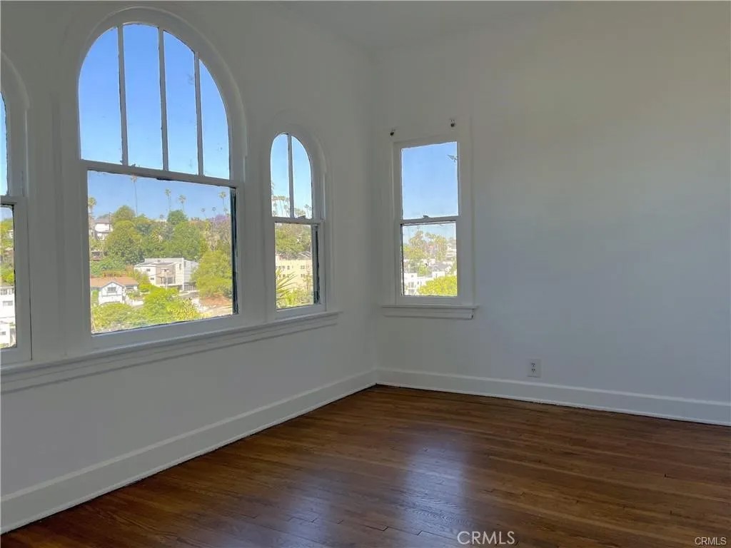 3201 Hamilton Way