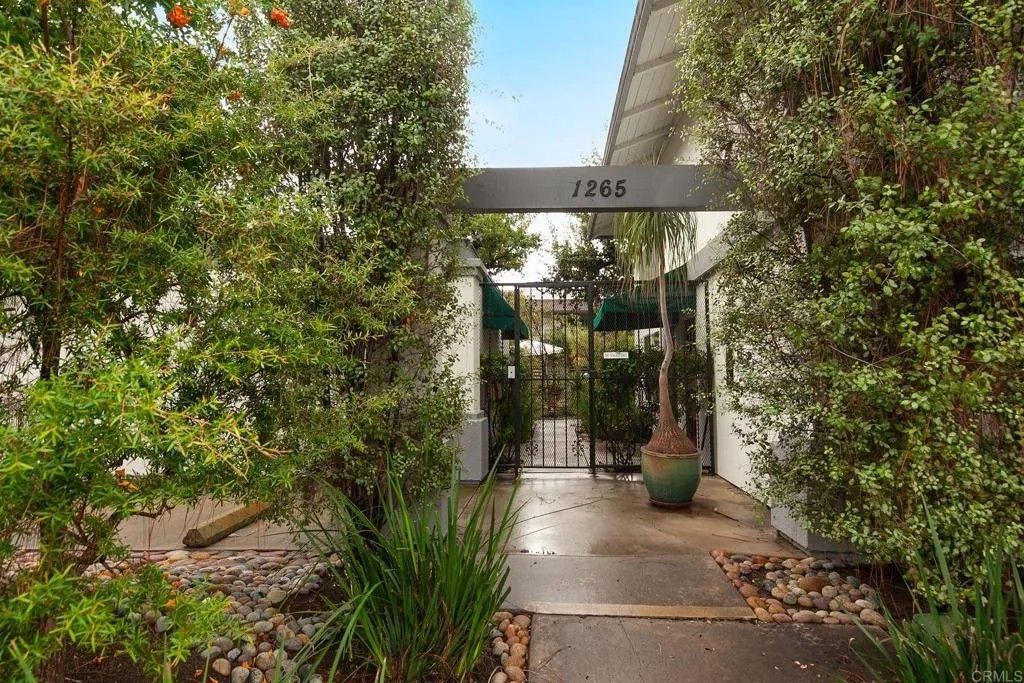 Photo of 1265 Essex Street, San Diego, CA 92103 (MLS # PTP2600032)