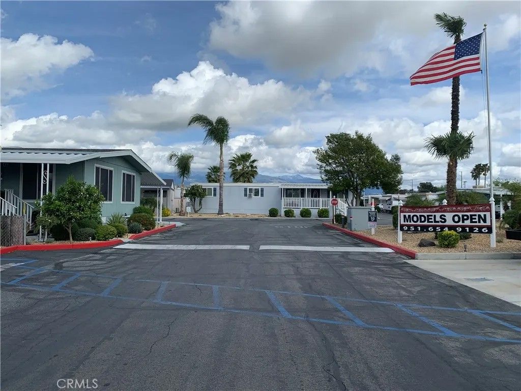 Photo of 999 S Santa Fe Ave #34, San Jacinto, CA 92583 (MLS # IV25084330)