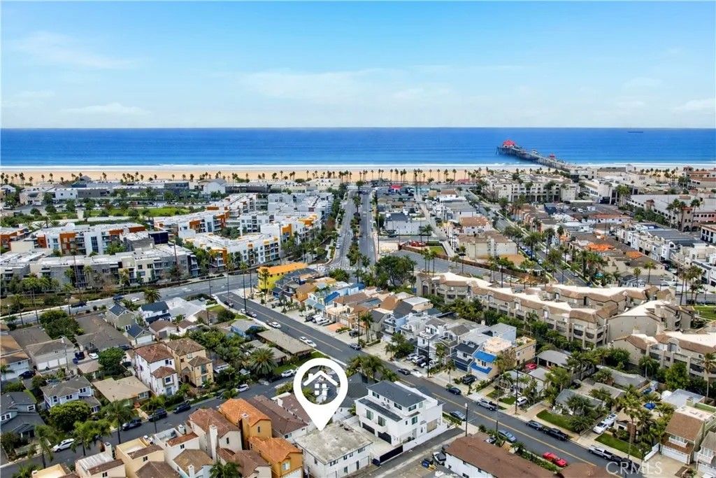 Photo of 207 Baltimore Avenue, Huntington Beach, CA 92648 (MLS # OC26040963)