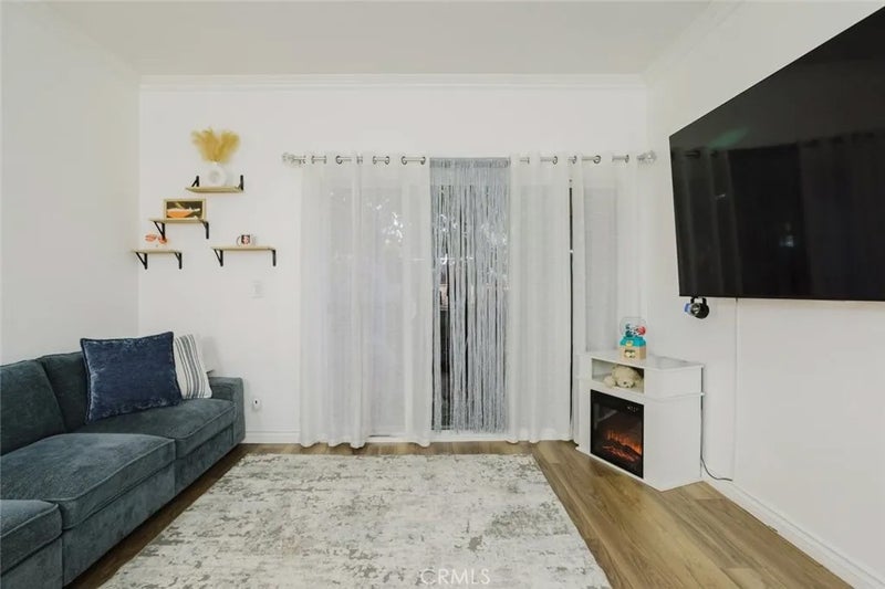 10943 Laurel Canyon 14