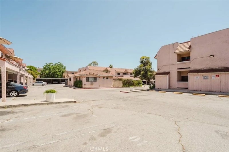10943 Laurel Canyon 14