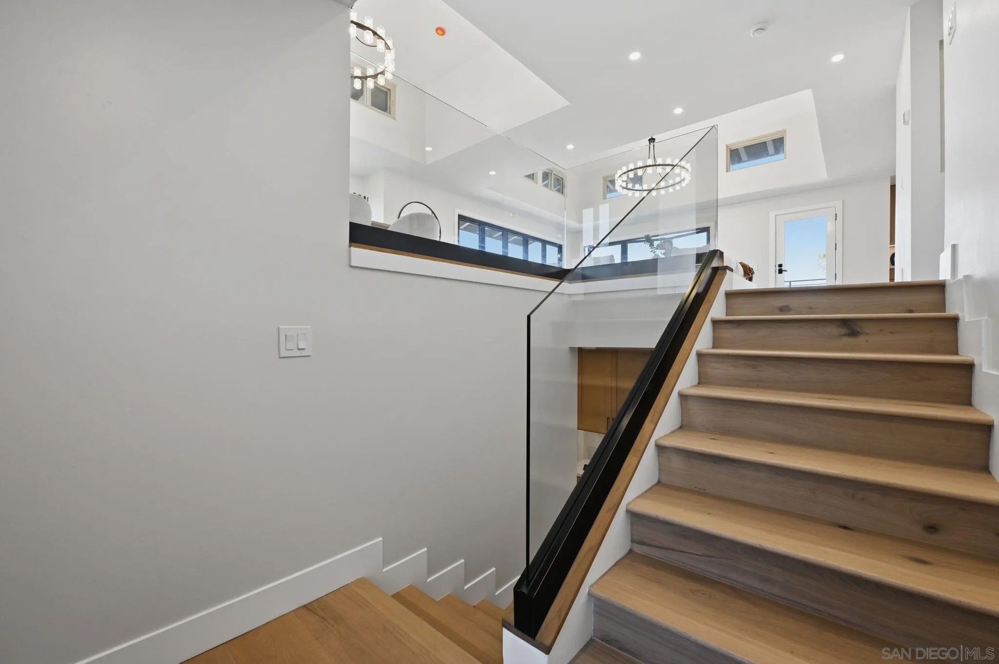 4484 Long Branch Avenue