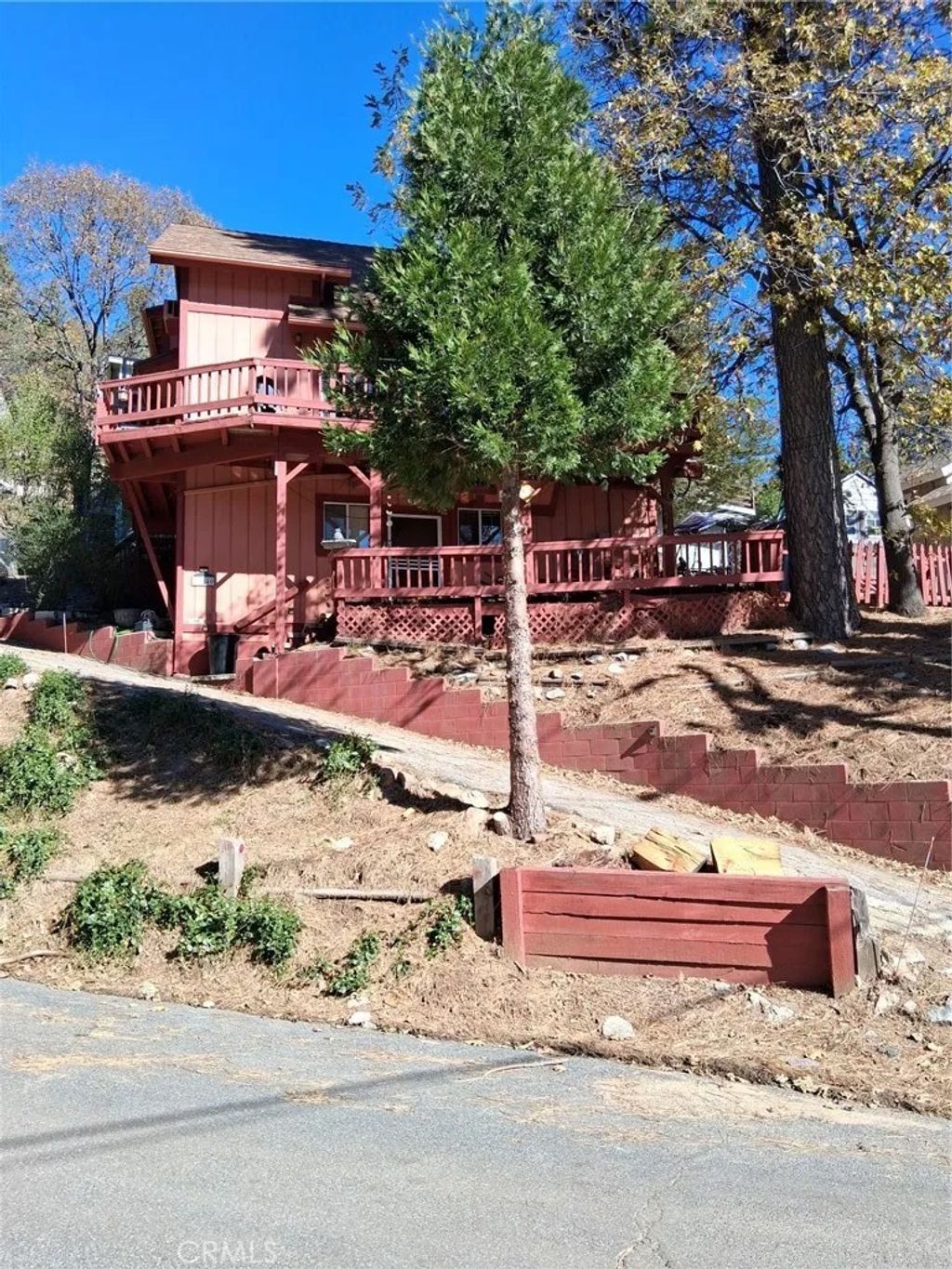 Photo of 23840 Zuger Drive, Crestline, CA 92325 (MLS # IG25271248)