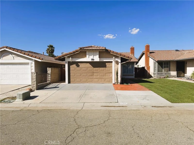750 W Mariposa Drive