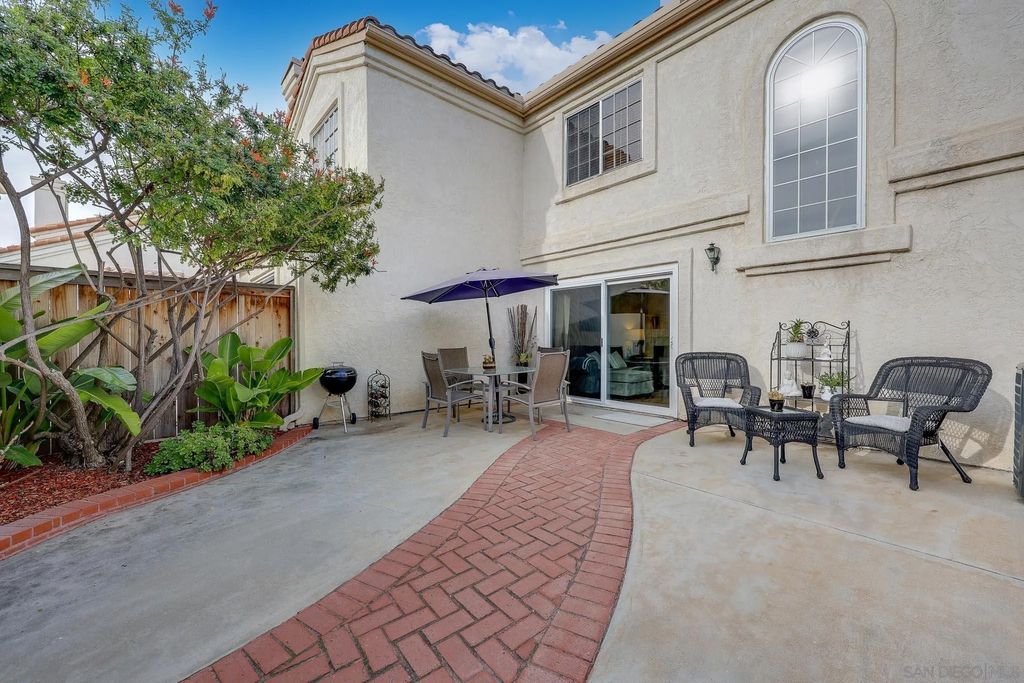 Photo of 750 Breeze Hill Rd #100, Vista, CA 92081 (MLS # 260003364)