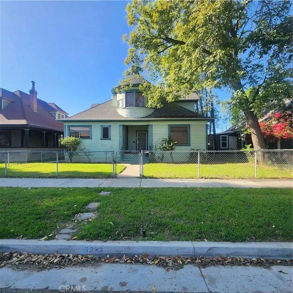 Photo of 3339 Mulberry St, Riverside, CA 92501 (MLS # IV26025685)