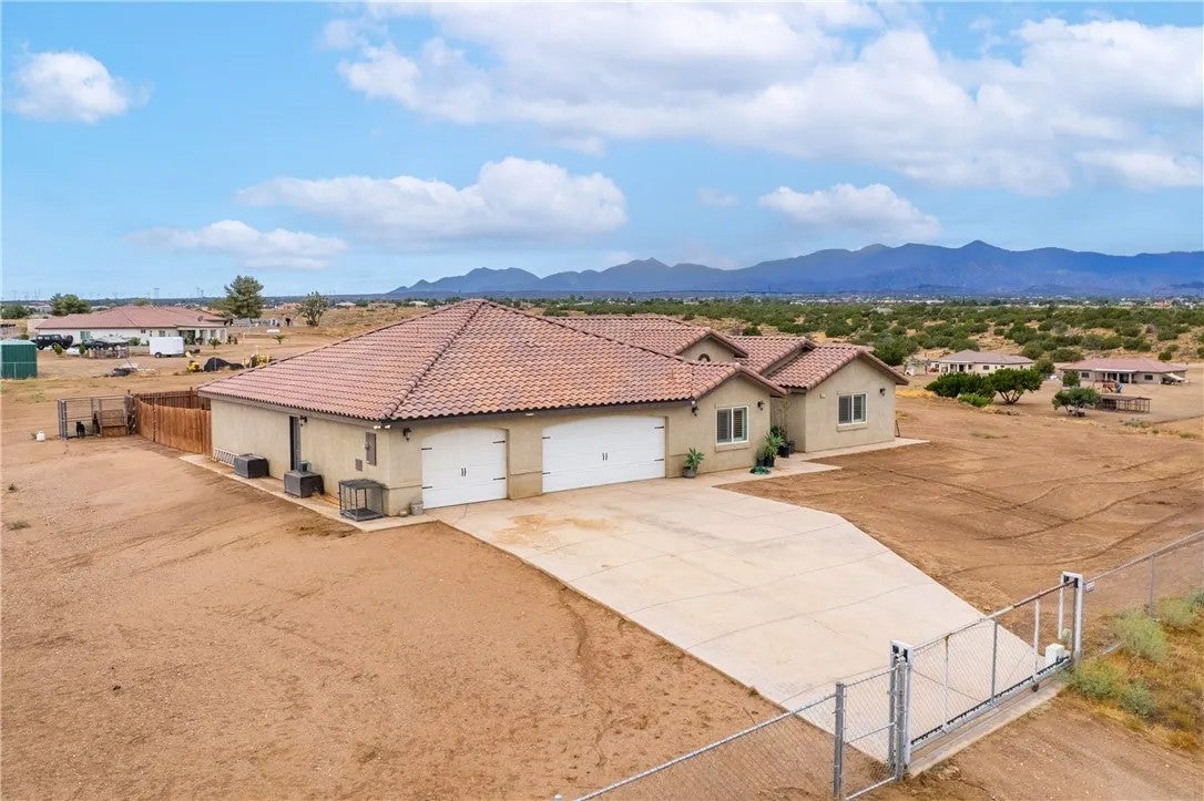 10215 Nielson