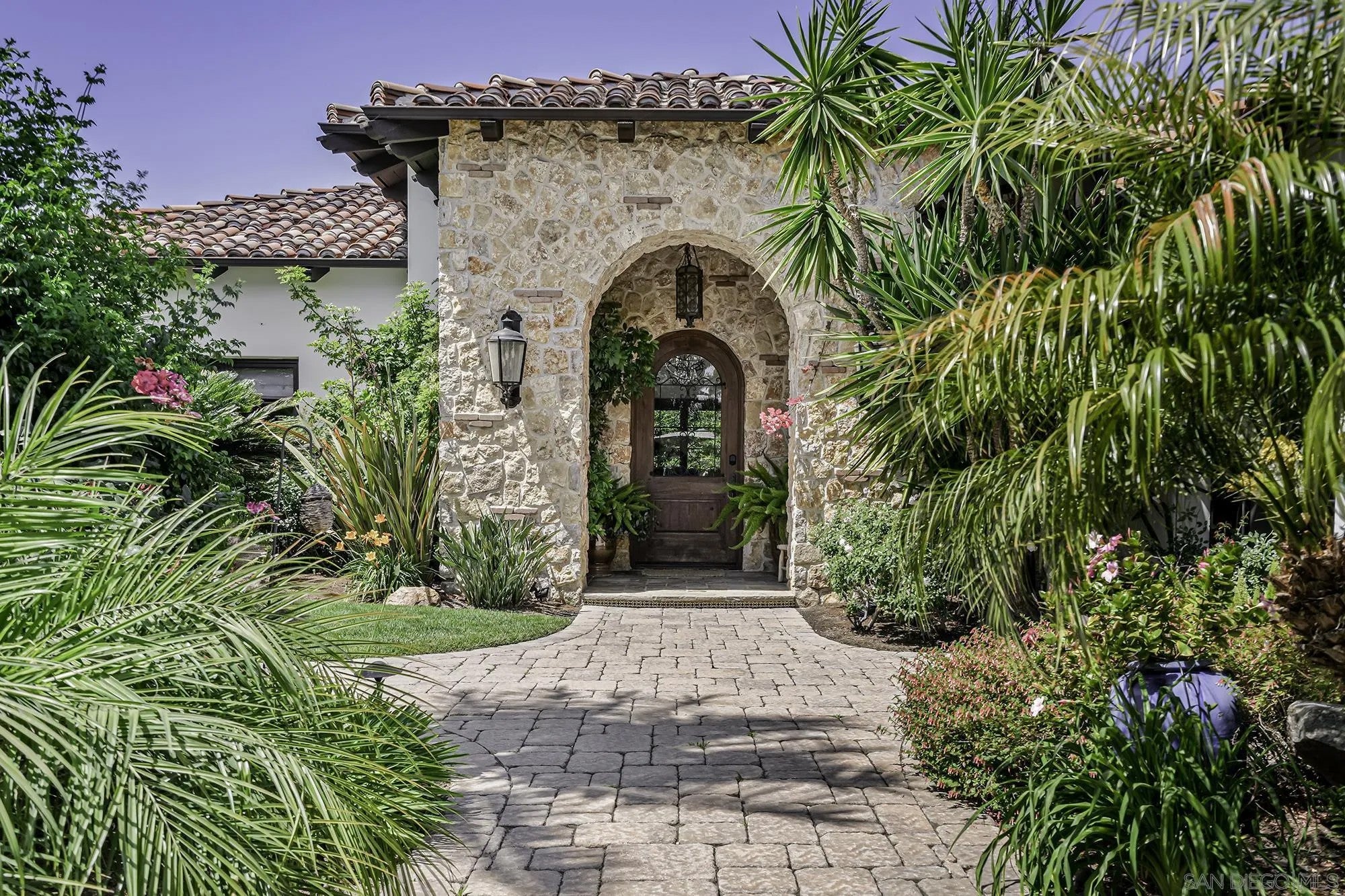 15823 The River Trail