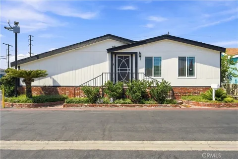 MLS: DW26180611