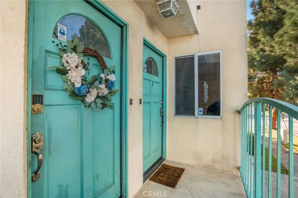 Photo of 110 N Marshall Court #3, San Pedro, CA 90731 (MLS # SB25267515)