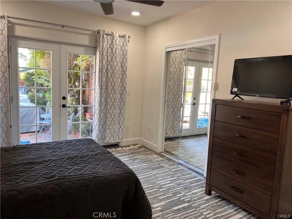 Photo of 2515 Crest View #1, Los Angeles, CA 90046 (MLS # SR26072139)