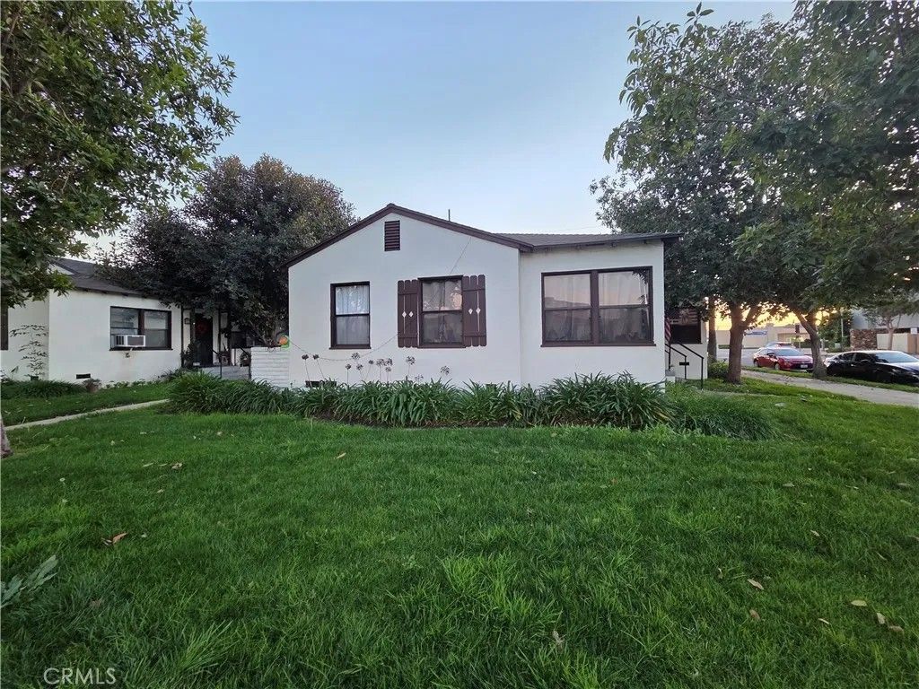 Photo of 5714 Jillson St, Commerce, CA 90040 (MLS # DW26022341)