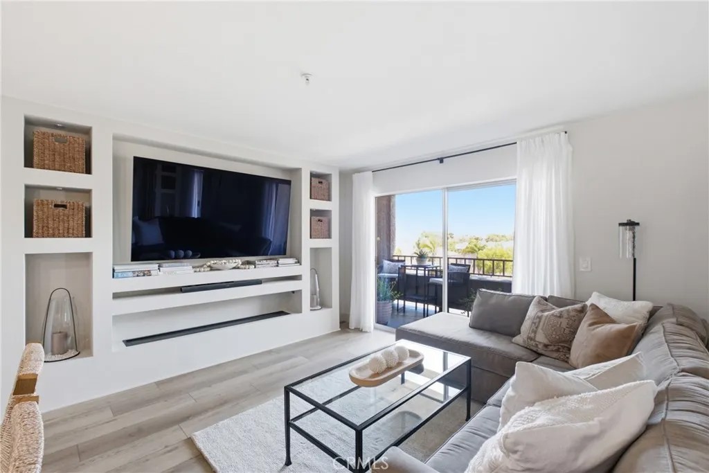 1001 La Terraza 203
