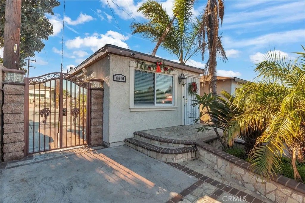 Photo of 4610 Leonis St, Commerce, CA 90040 (MLS # DW26000451)