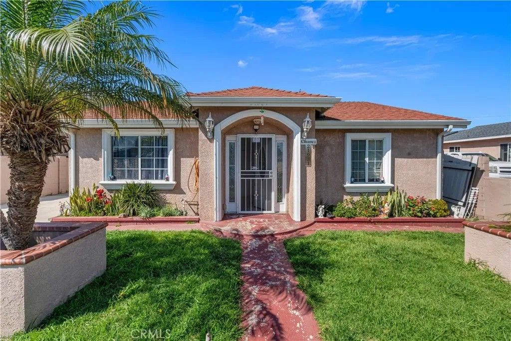 Photo of 21931 Violeta Avenue, Hawaiian Gardens, CA 90716 (MLS # DW26036647)