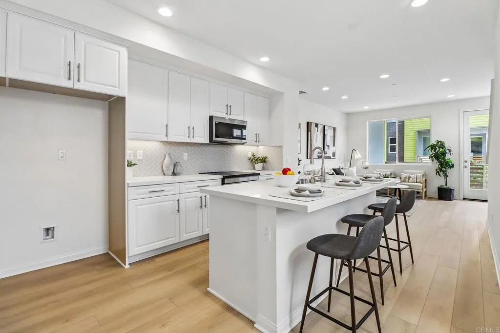 551 Sandstone Court