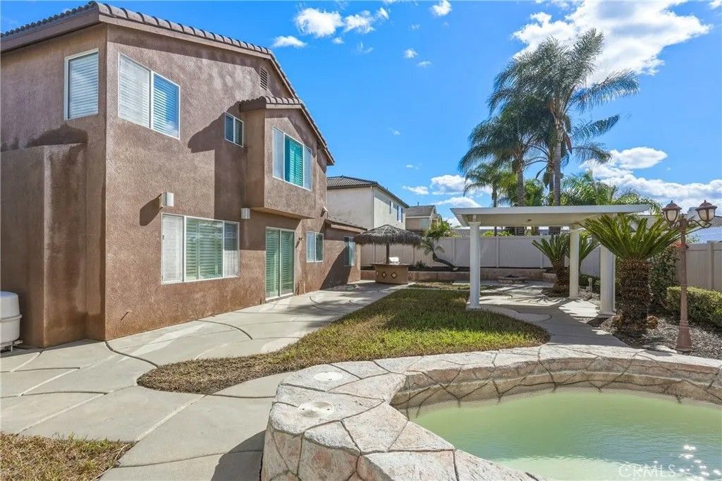 Photo of 17891 Robusta Drive, Riverside, CA 92503 (MLS # CV26019467)