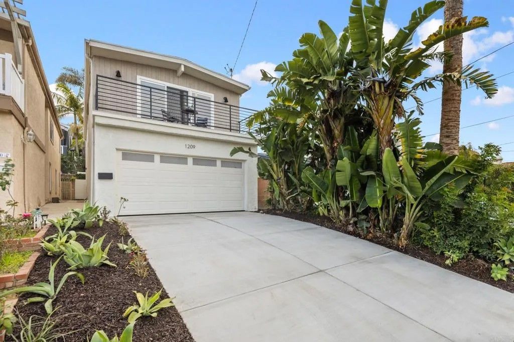 Photo of 1209 Stanford Ave, Redondo Beach, CA 90278 (MLS # PTP2602048)