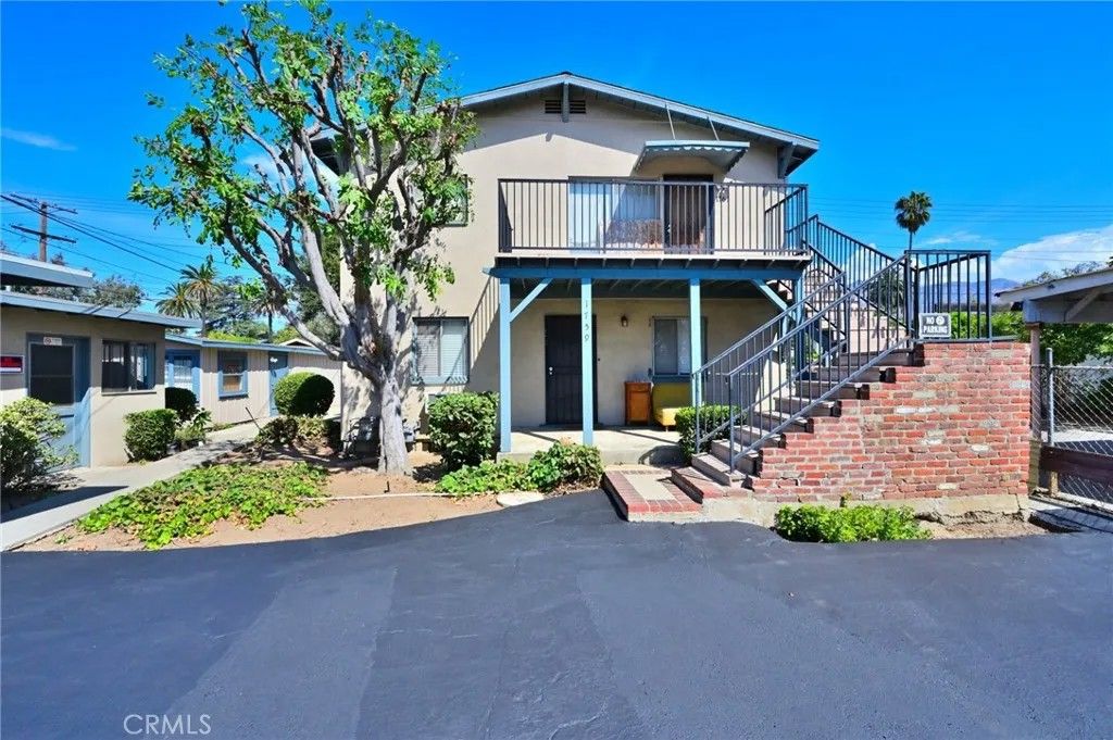 Photo of 1757 E Villa Street, Pasadena, CA 91106 (MLS # AR26073577)