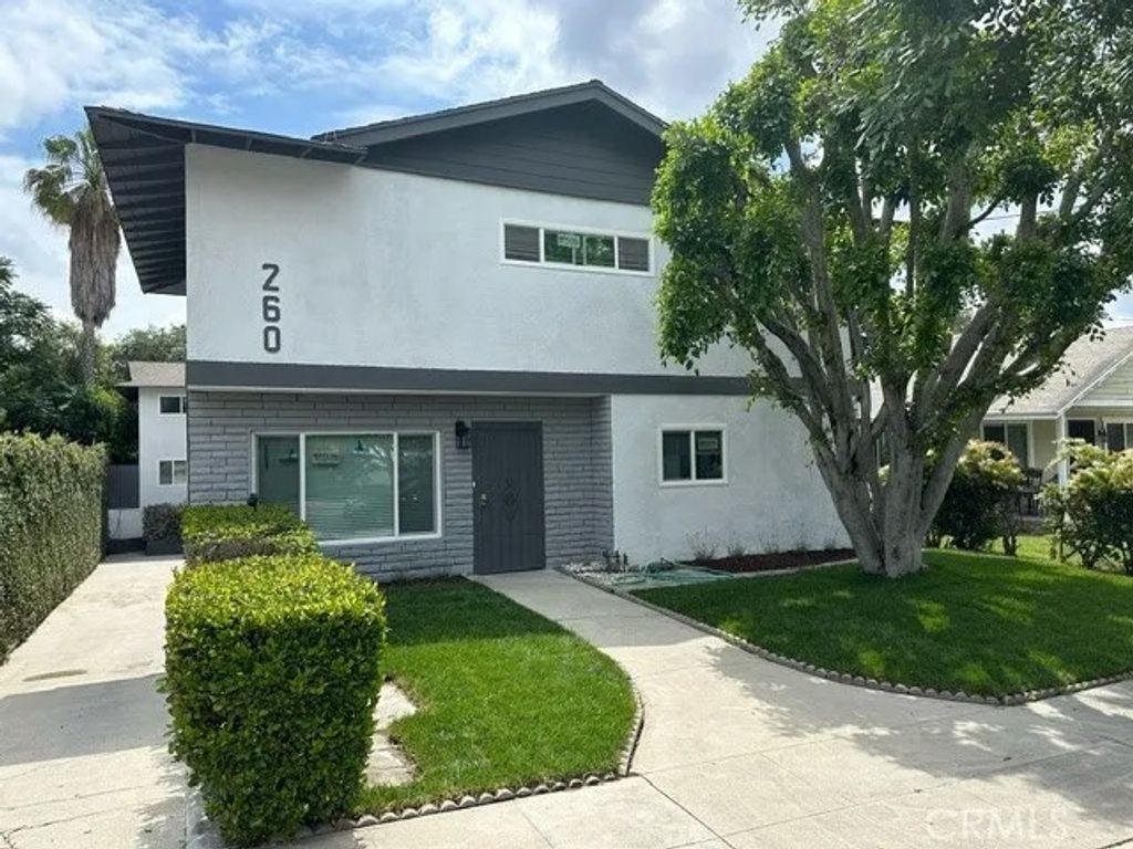 Photo of 260 Linda Rosa Avenue #3, Pasadena, CA 91107 (MLS # AR26098238)