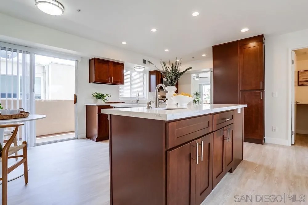 1703 La Playa Ave B
