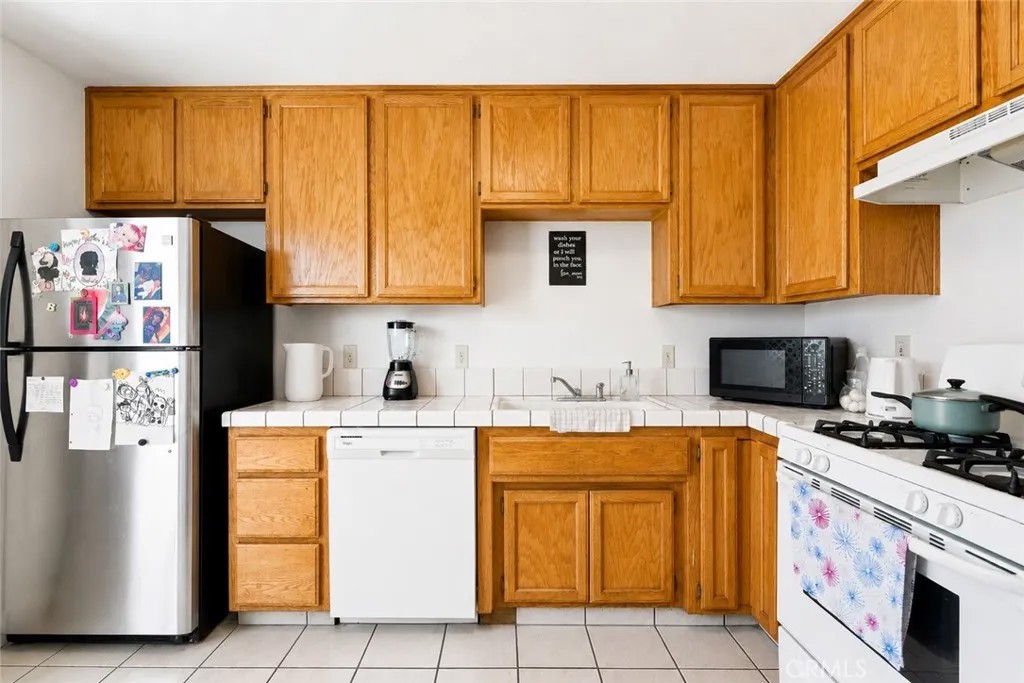 8924 N Loop