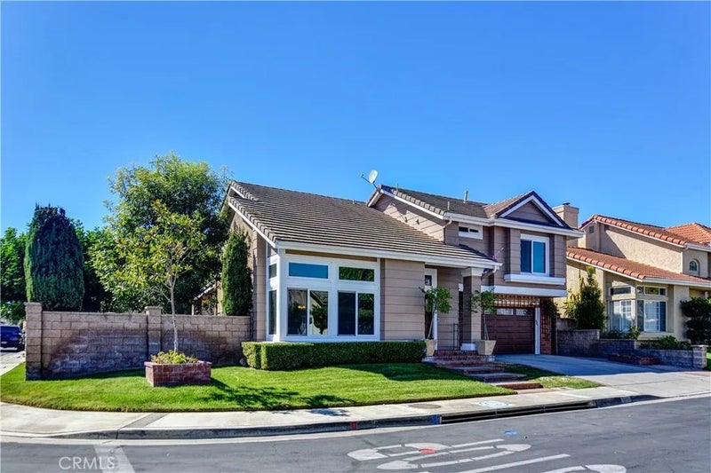 13443 Edgebrook