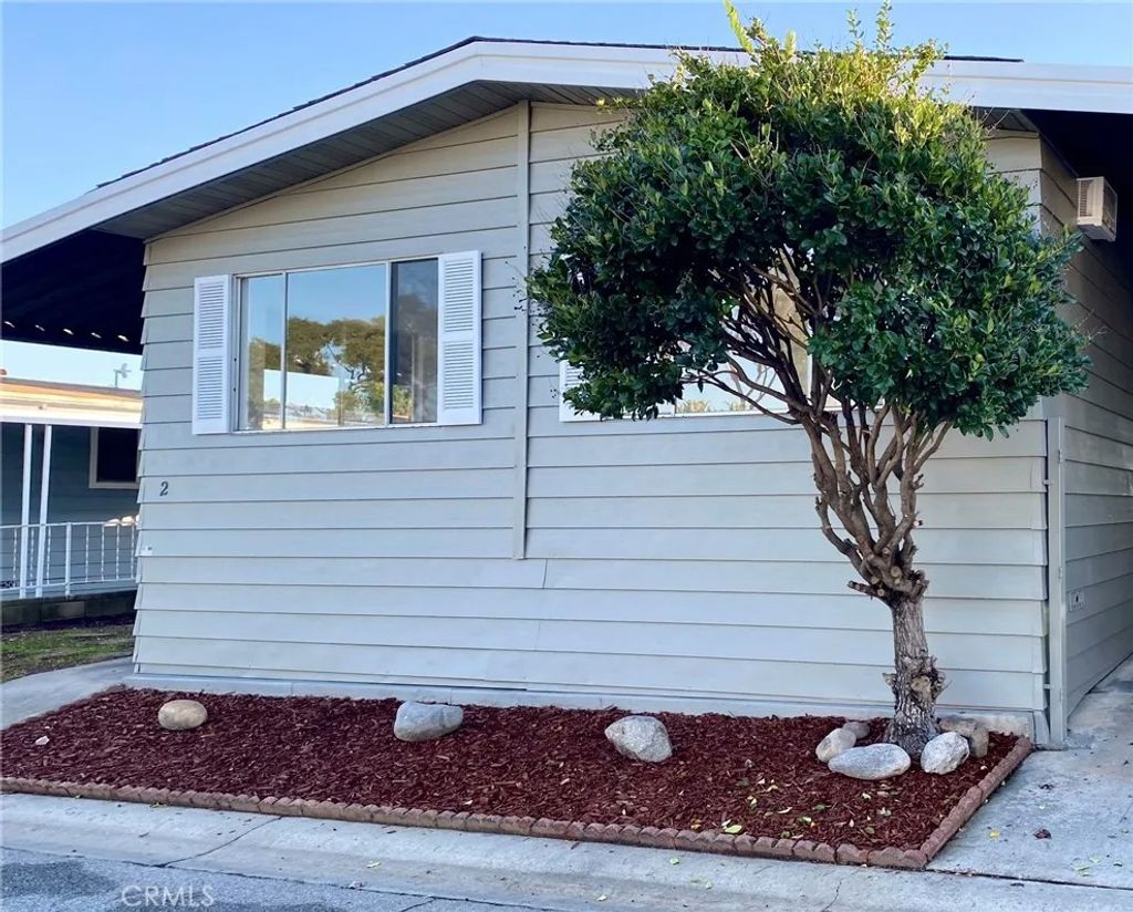 Photo of 2601 E Victoria #2, Compton, CA 90220 (MLS # DW26011823)