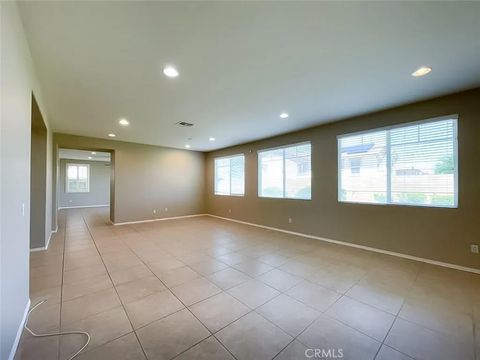 Tiny photo for 41926 Bonita Dr, Palmdale, CA 93551 (MLS # SR25274820)