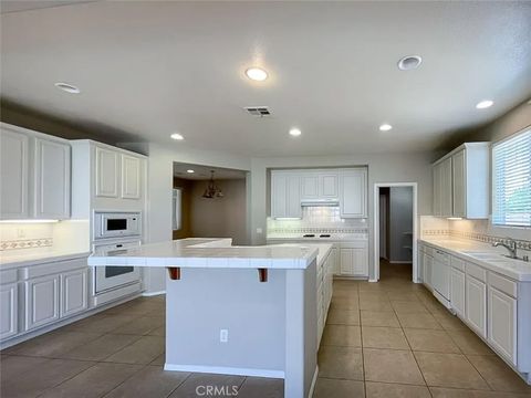 Tiny photo for 41926 Bonita Dr, Palmdale, CA 93551 (MLS # SR25274820)