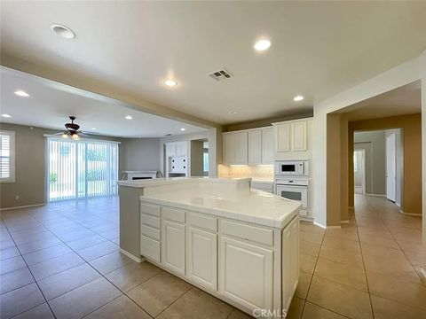 Tiny photo for 41926 Bonita Dr, Palmdale, CA 93551 (MLS # SR25274820)