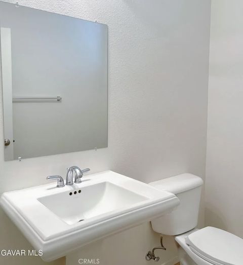 Tiny photo for 41926 Bonita Dr, Palmdale, CA 93551 (MLS # SR25274820)