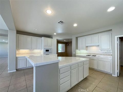 Tiny photo for 41926 Bonita Dr, Palmdale, CA 93551 (MLS # SR25274820)