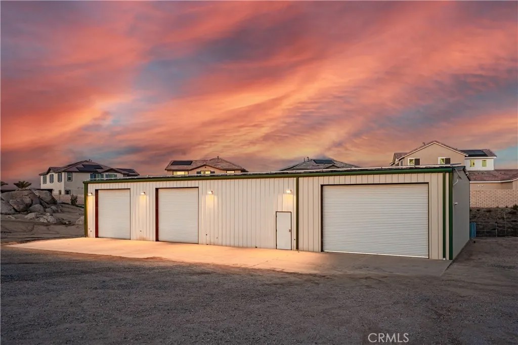 26100 Farmington Road