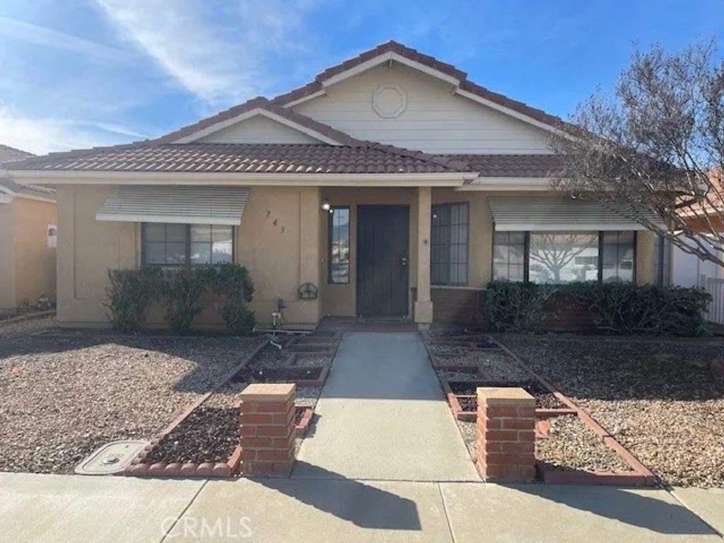 Photo of 743 VIA LINDA Drive, Hemet, CA 92545 (MLS # SW26037697)