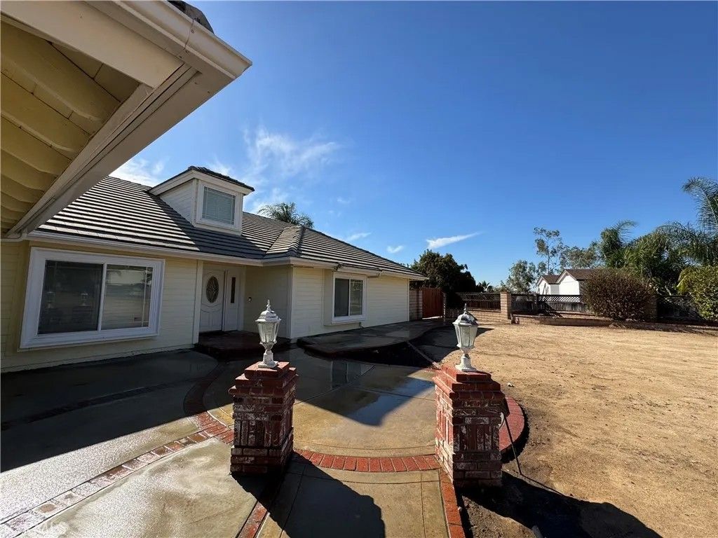 Photo of 15605 Terraceview Court, Riverside, CA 92504 (MLS # IG25249377)
