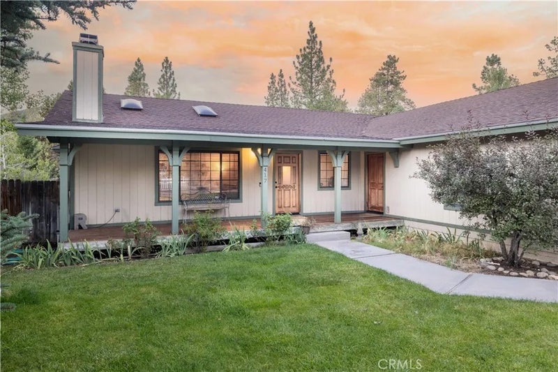417 E Mountain View
