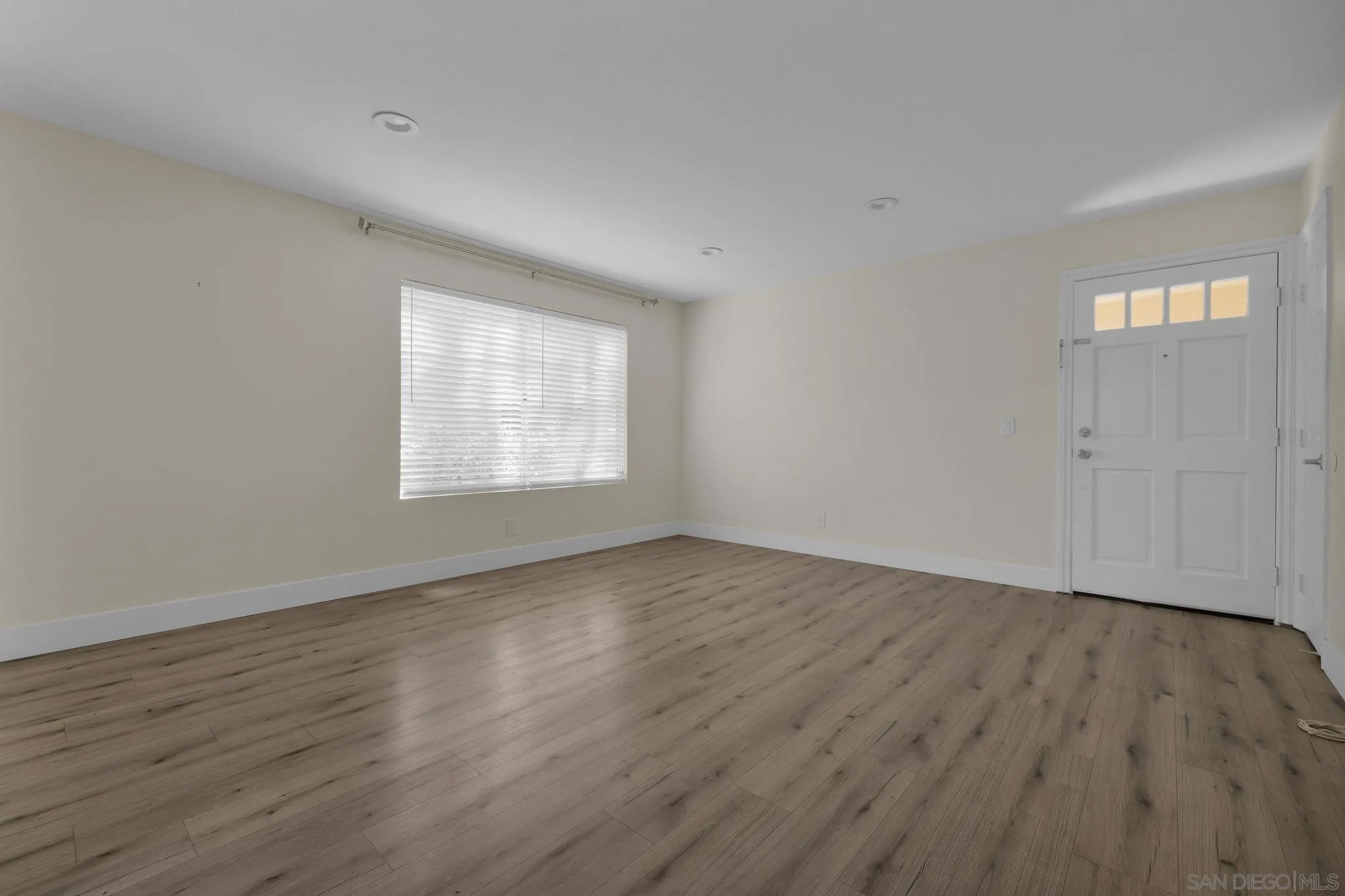 3675 Grove St 180
