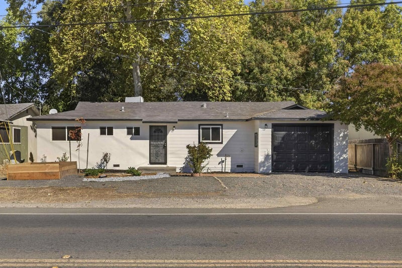 996 E Eaton Rd