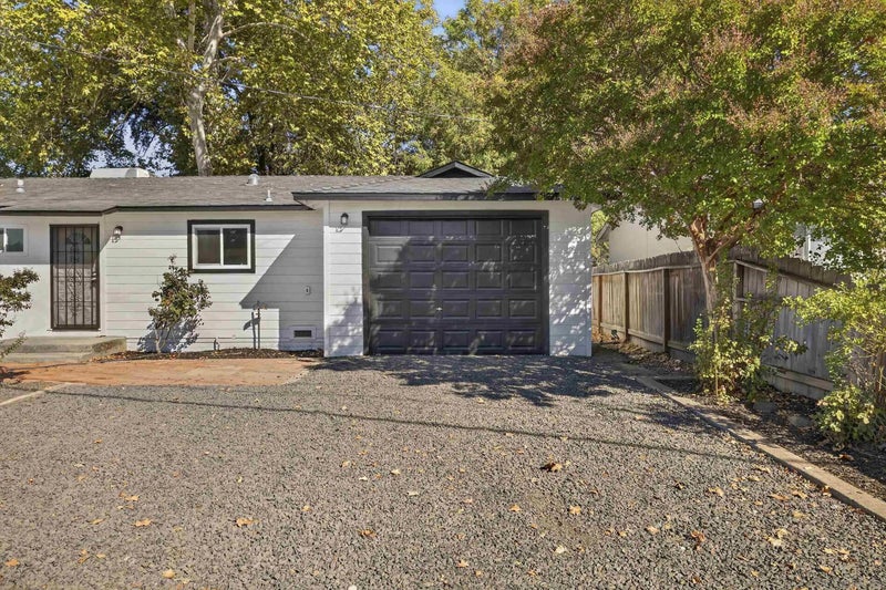 996 E Eaton Rd