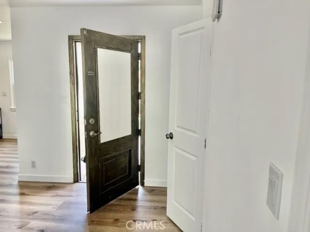 Photo of 19550 Vanowen, Reseda, CA 91335 (MLS # SR26028125)